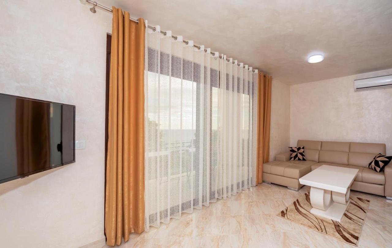 Apartamento Kaom Lux Dobra Voda Exterior foto