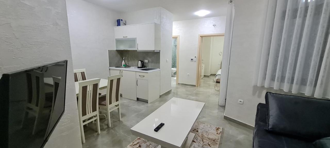 Apartamento Kaom Lux Dobra Voda Exterior foto